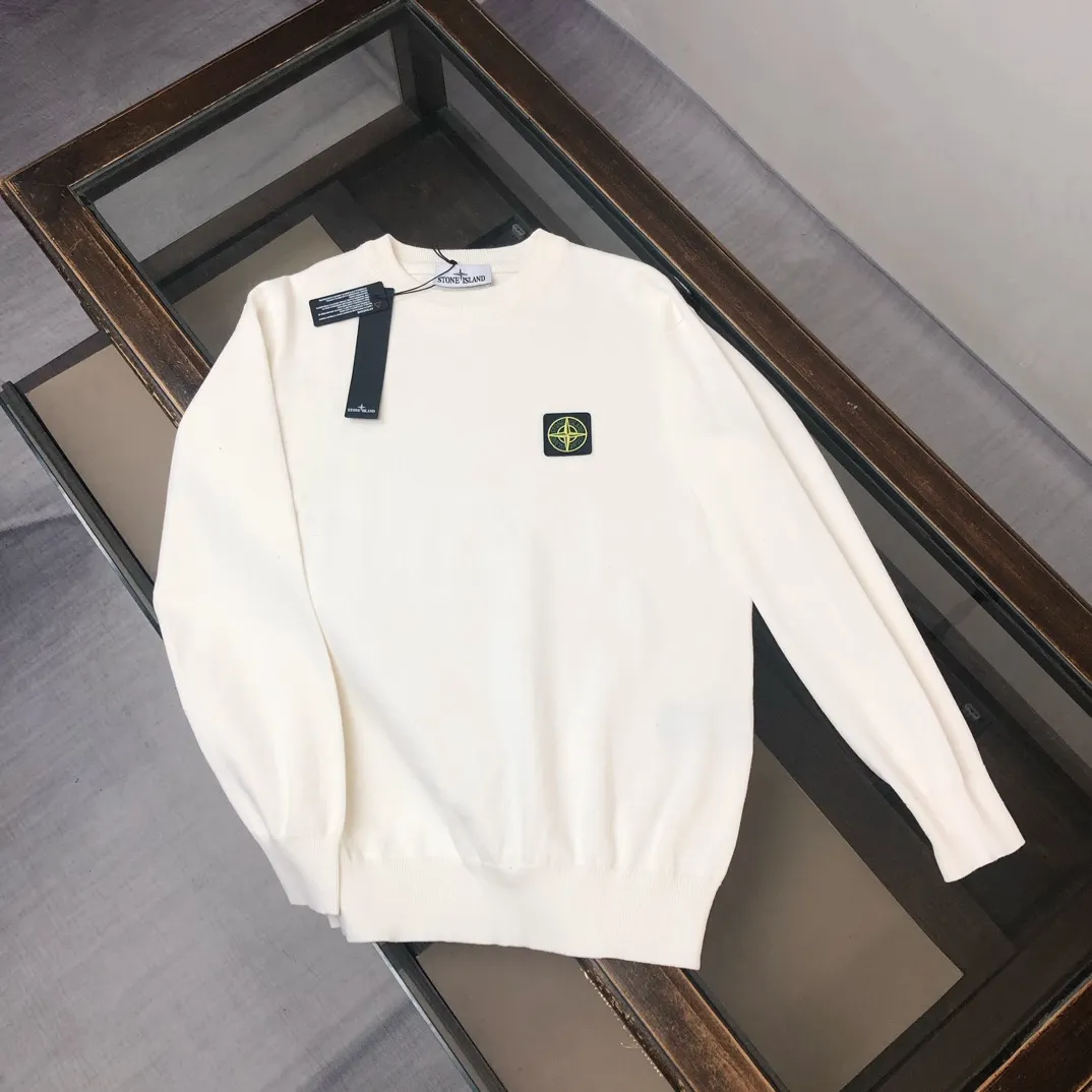 P190 STONE ISLAND 💥 Exclusive latest men's casual pullover knitted sweater ~ advanced customization, full of urban style, classic, simple and elegant round neck bottoming knitted sweater. Imported fabrics are soft and delicate, and are skin-friendly and comfortable to wear. A basic foundation is indispensable for men's wardrobes. They can be used to match various clothing anytime and anywhere to meet your daily needs. The design of the clothes is very simple, embellished with unique compass logo embroidery, fashionable and versatile⚠️⚠️✨✨A must-have item for men! All three standards are complete! Color: black, off-white, gray Size: M-3XL (please state your height and weight when placing an order)